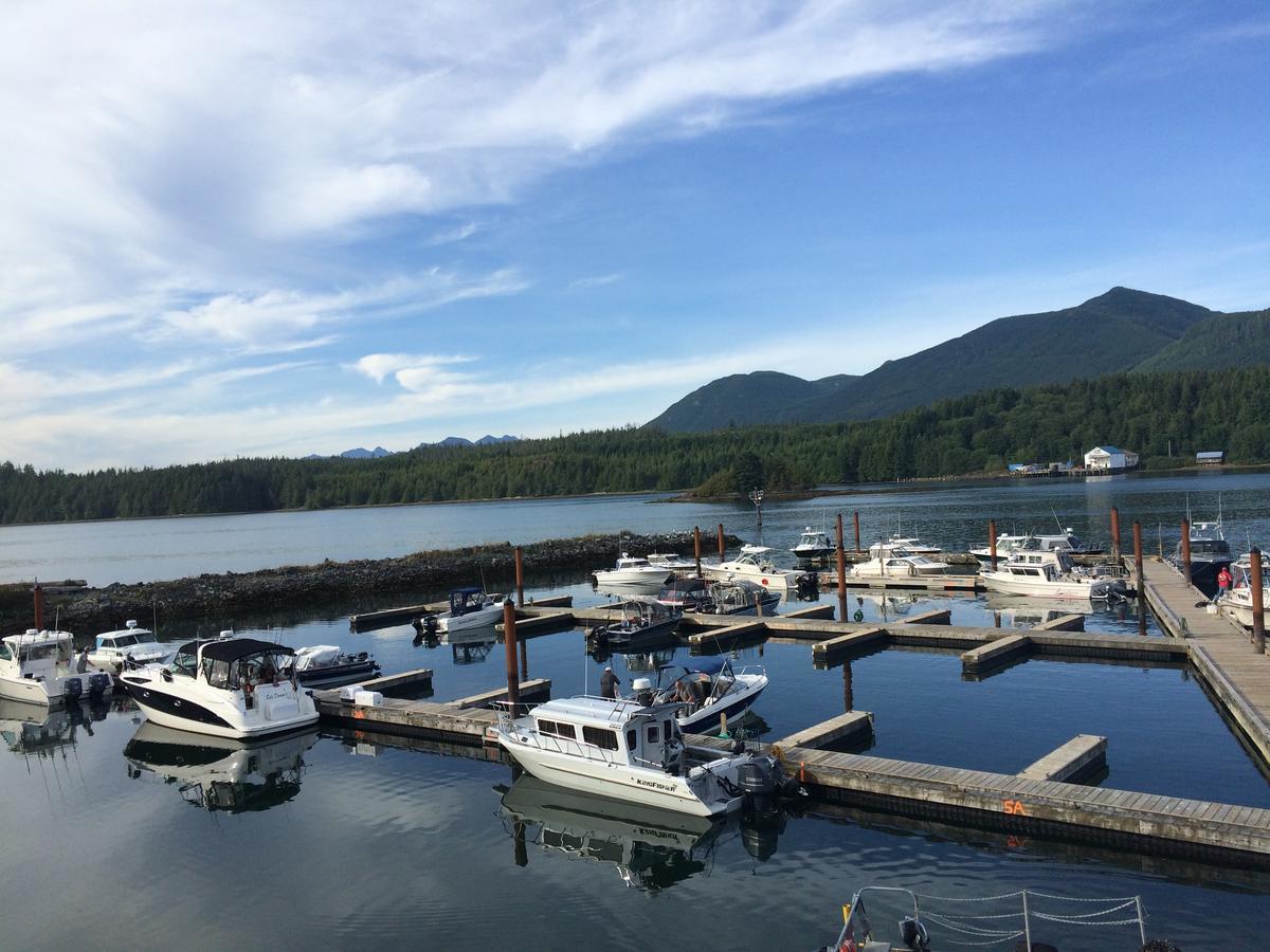 Island West Resort-Motel Ucluelet Eksteriør billede